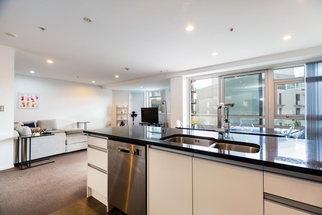 Beautiful Central Home With Balcony Auckland City Exterior photo