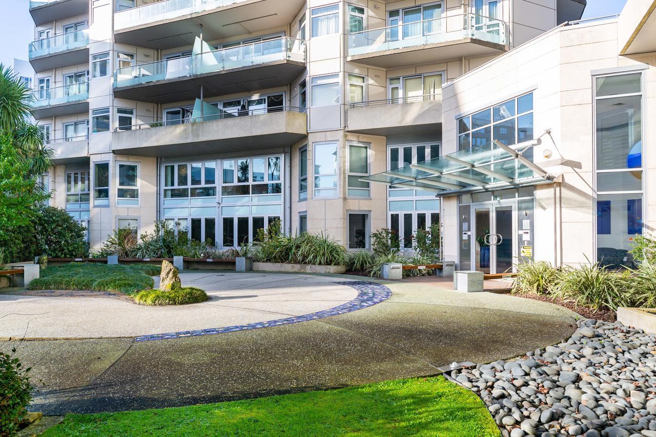Beautiful Central Home With Balcony Auckland City Exterior photo